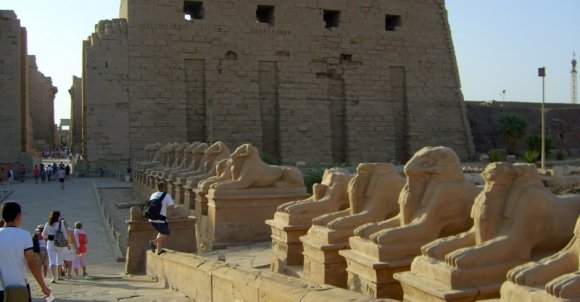 Karnak - sfinksy